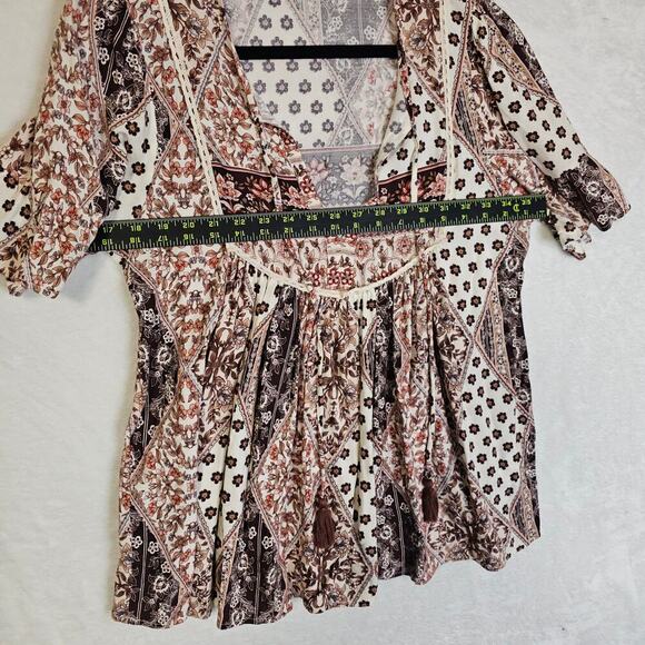 Petal and Pup Boho Sz8 Hippie 70s Vibe blouse w Tassles. Floral. Lace Accents. - Picture 4 of 14